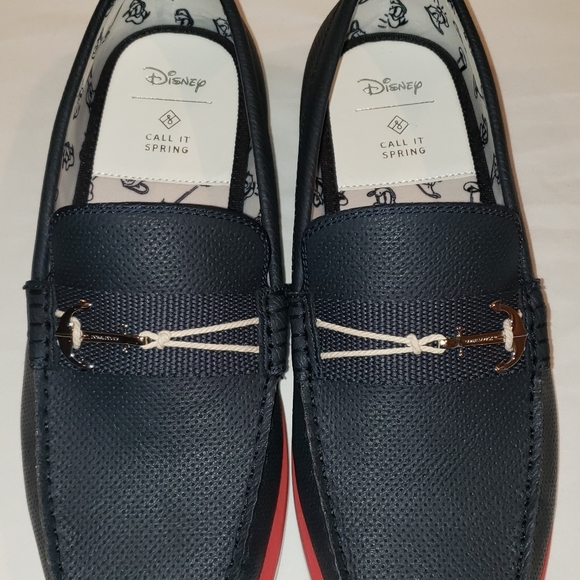 Disney Other - DONALD DUCK MENS LOAFERS